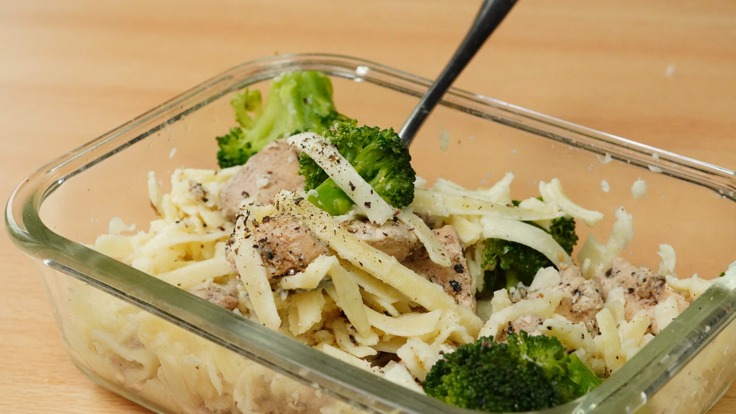 Chicken Broccoli Fettuccine Freezer Meal Prep