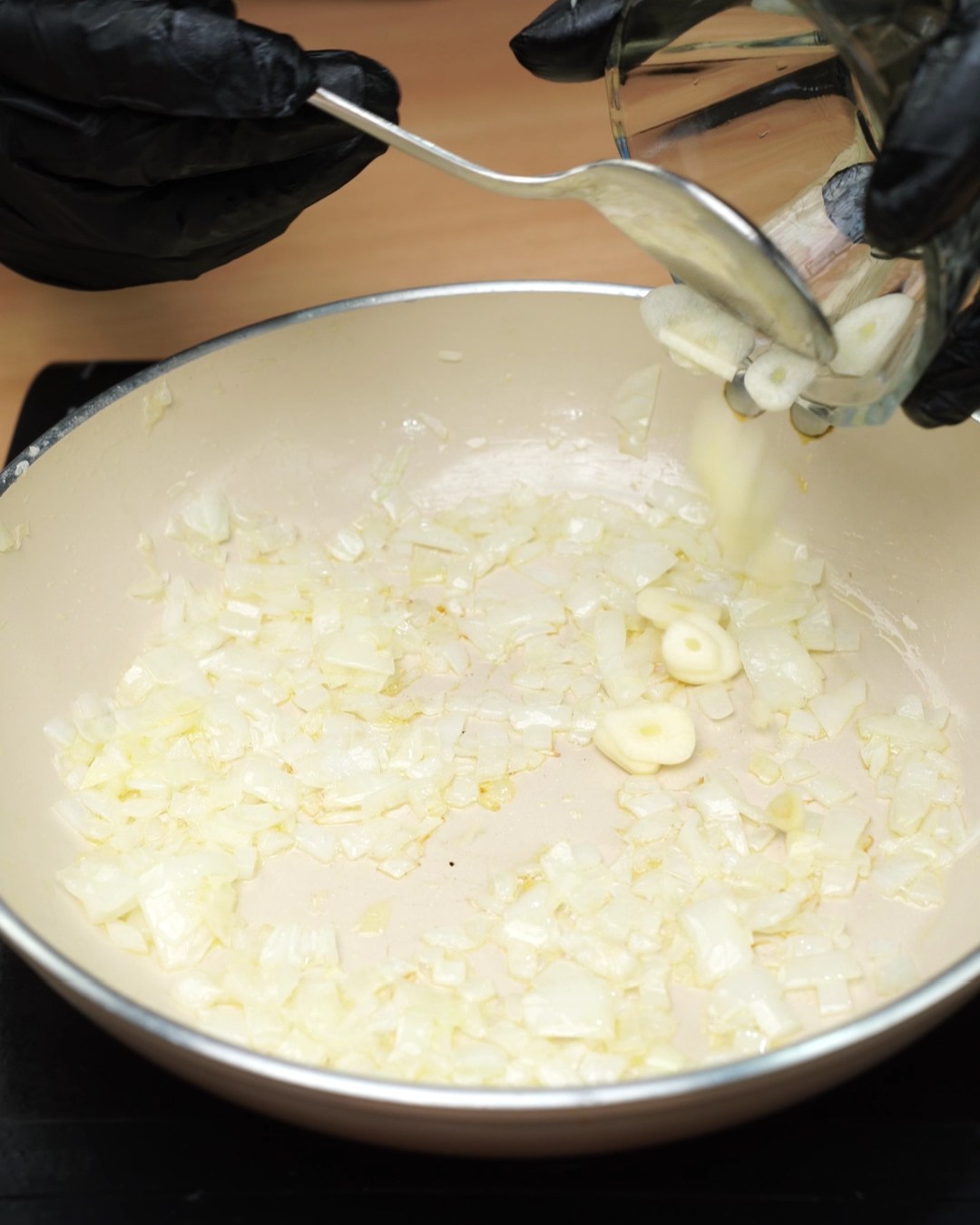 Mozzarella added to the garlic butter