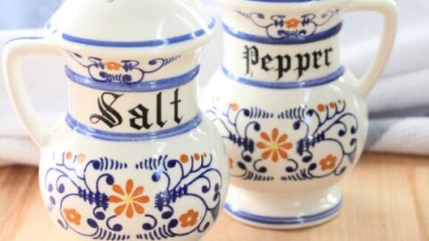 Image for Set of Vintage Royal Sealy Heritage Salt and Pepper Shakers